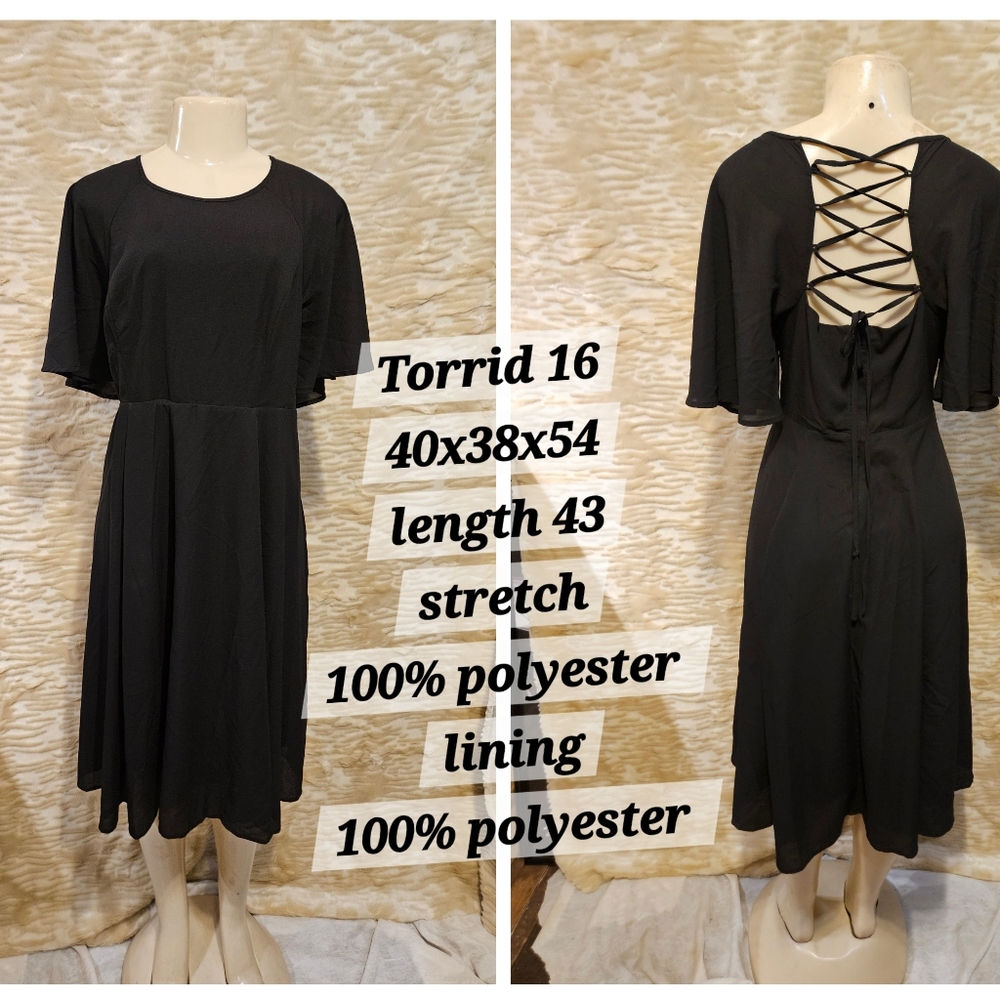 Elegant Black Dress with Lace Detail and A-Line Silhouette